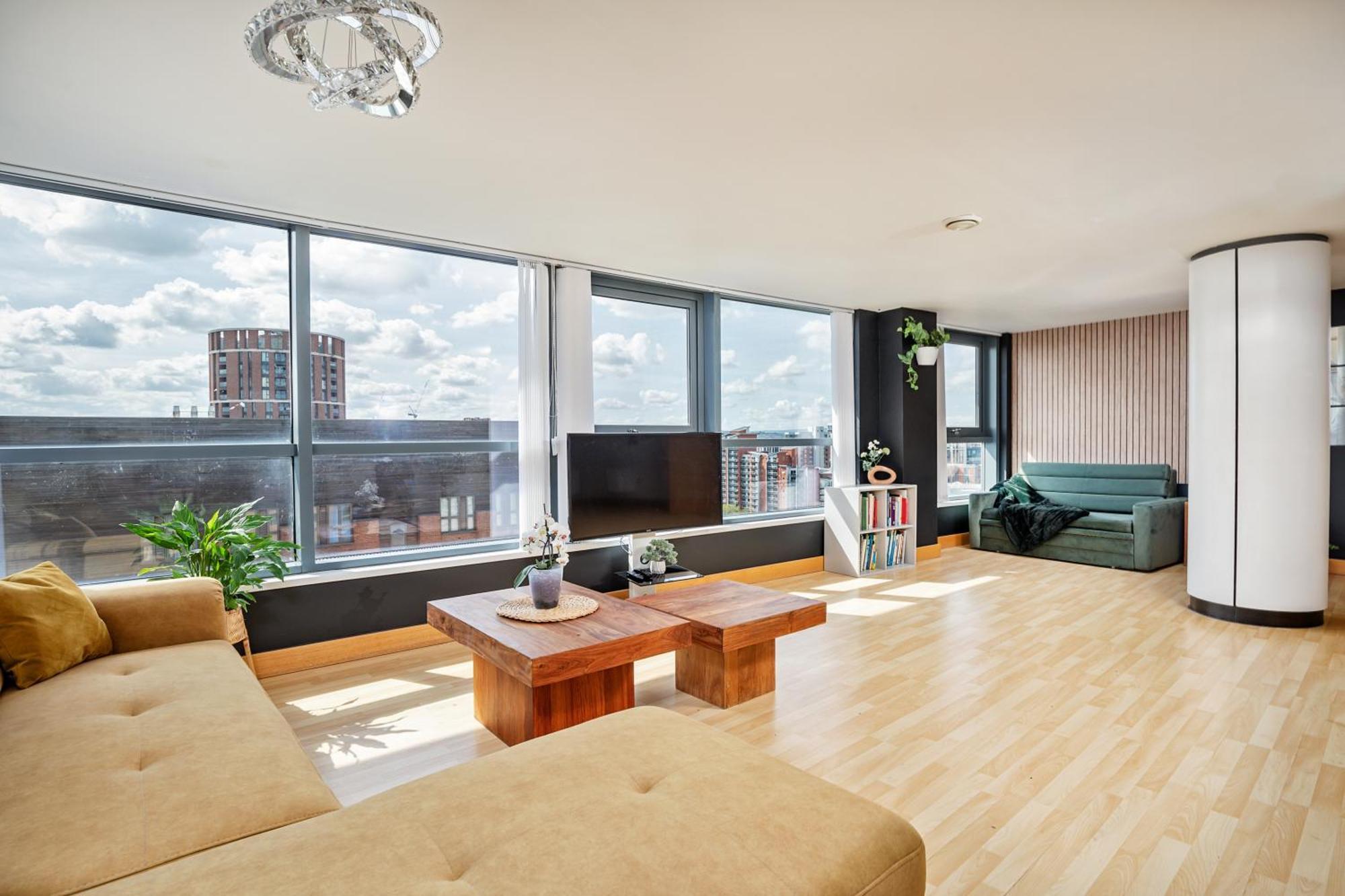 Large Central Penthouse In Leeds Leeds  Exterior photo