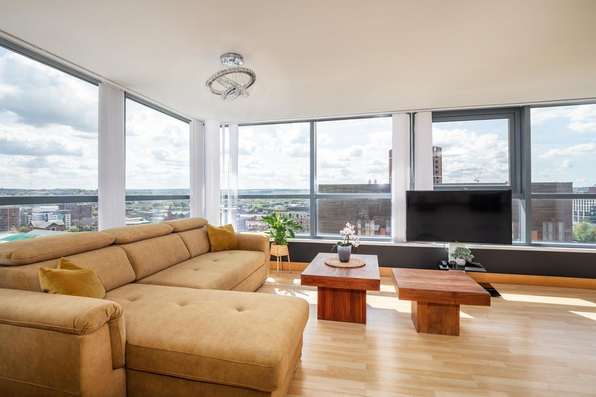 Large Central Penthouse In Leeds Leeds  Exterior photo
